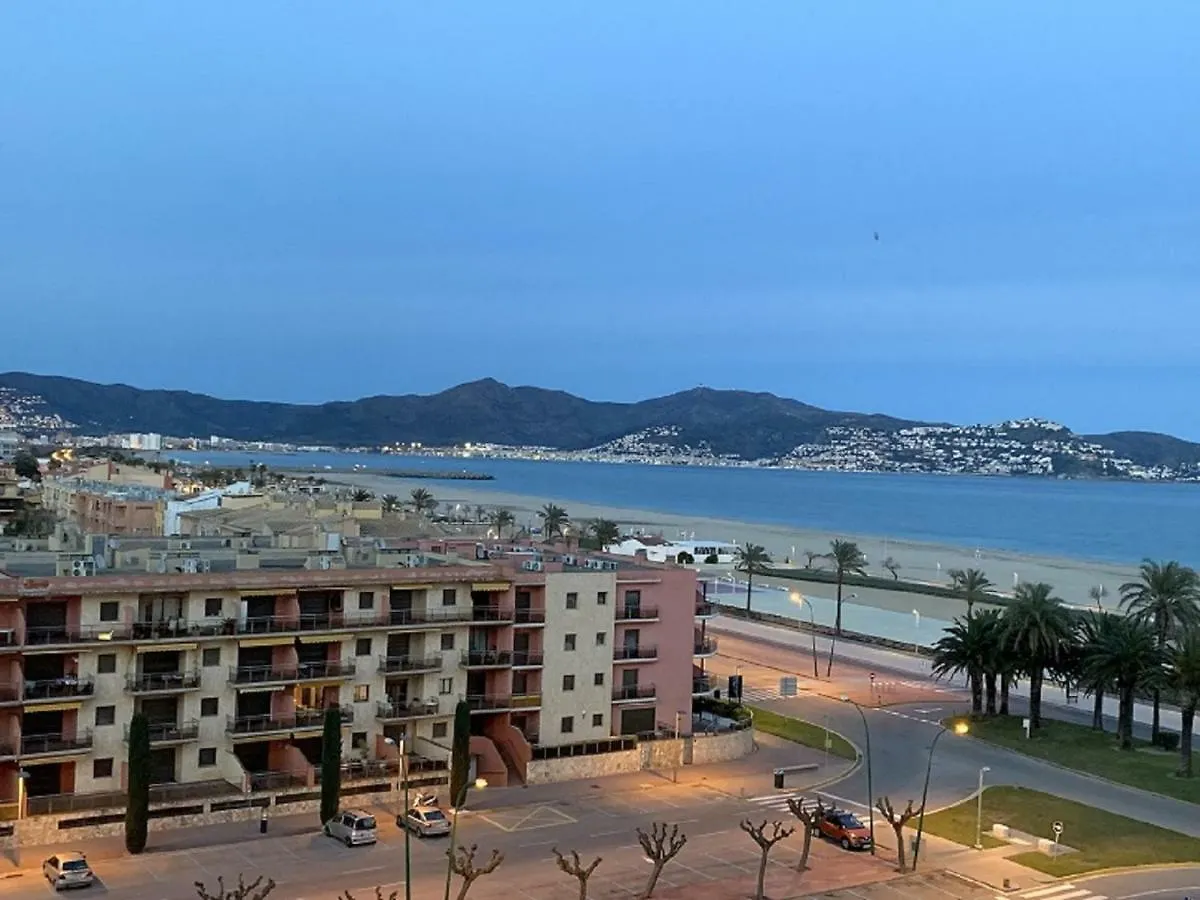 Apartamento 1ª Linea De Mar -Wifi- Aire Acondicionado Empuriabrava