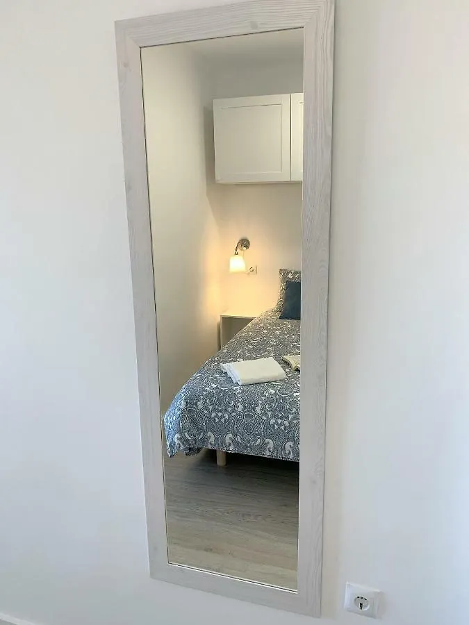 Apartamento 1ª Linea De Mar -Wifi- Aire Acondicionado Empuriabrava